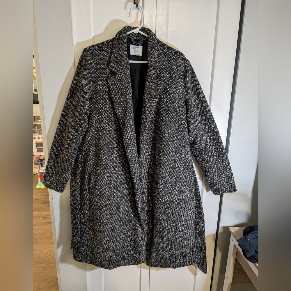 Knee length pea coat with belt closure, from Old Navy, size large